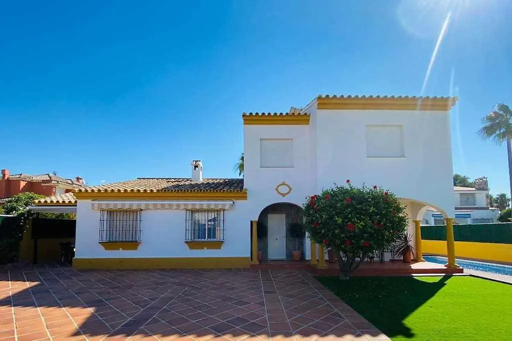 Guadalmina Bonita Villa Con Piscina Playa 800M Marbella Spain